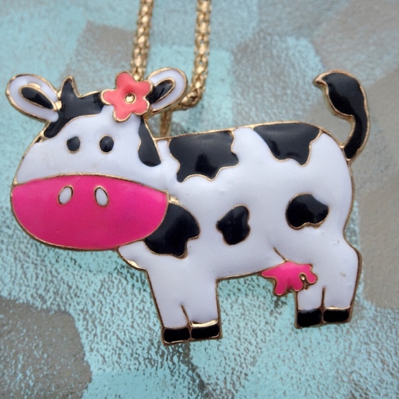 Country Kawaii Enamel Cow Pin Pendant Vegan Statement Necklace / Brooch - Picture 5 of 8